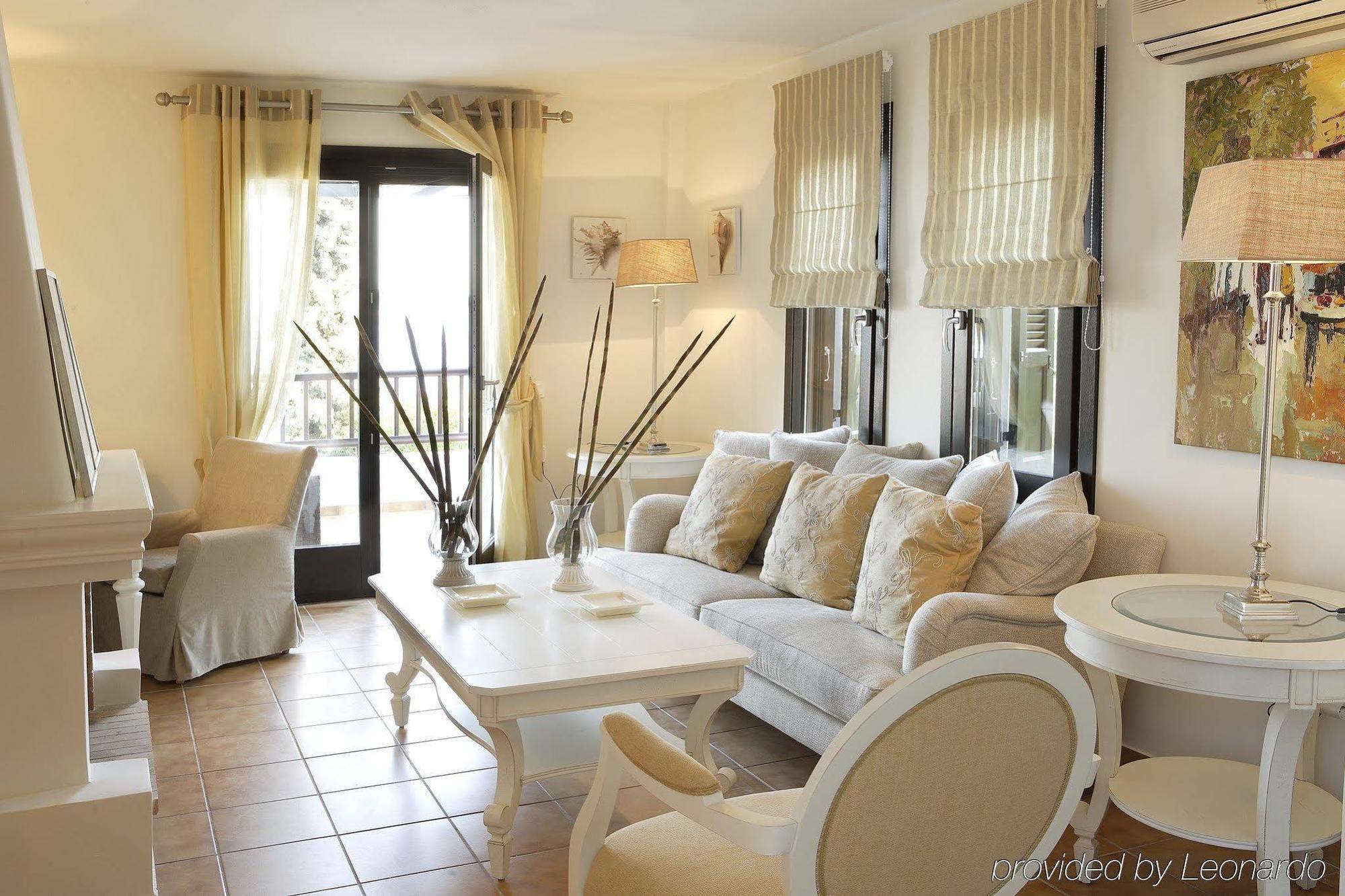 Aegean Suites, Santikos Collection (Adults Only) Megali Ammos  Pokoj fotografie